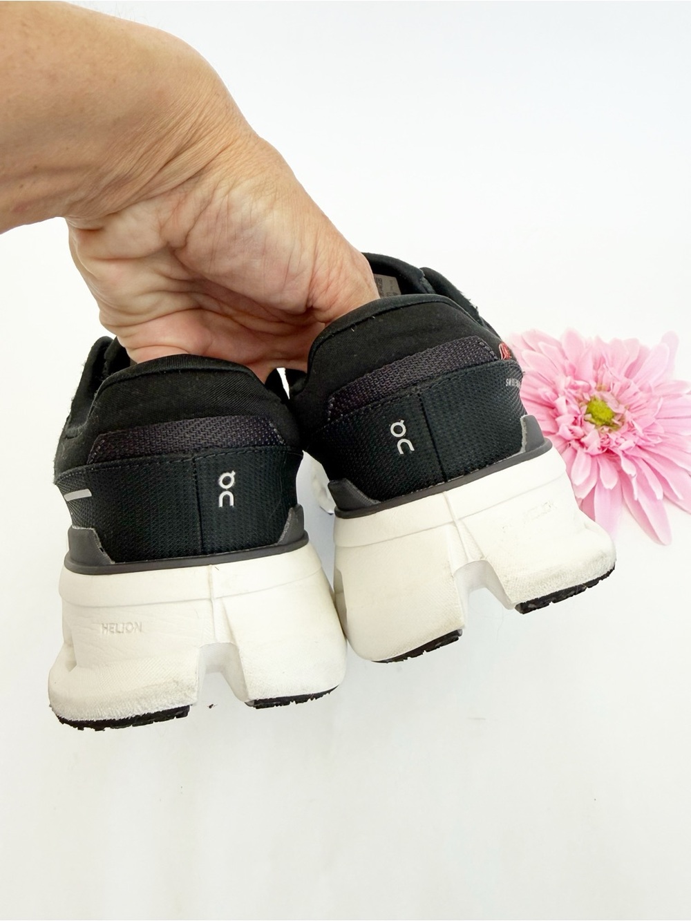 On Running Cloudrunner Eclipse Black White On Cloud Sneakers Running Shoes - Picture 8 of 10